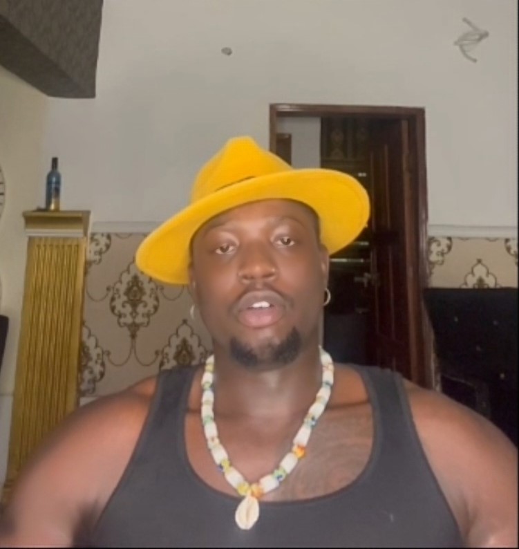 Social media activist Verydarkman might have been scammed by singer and dancer Lil Smart